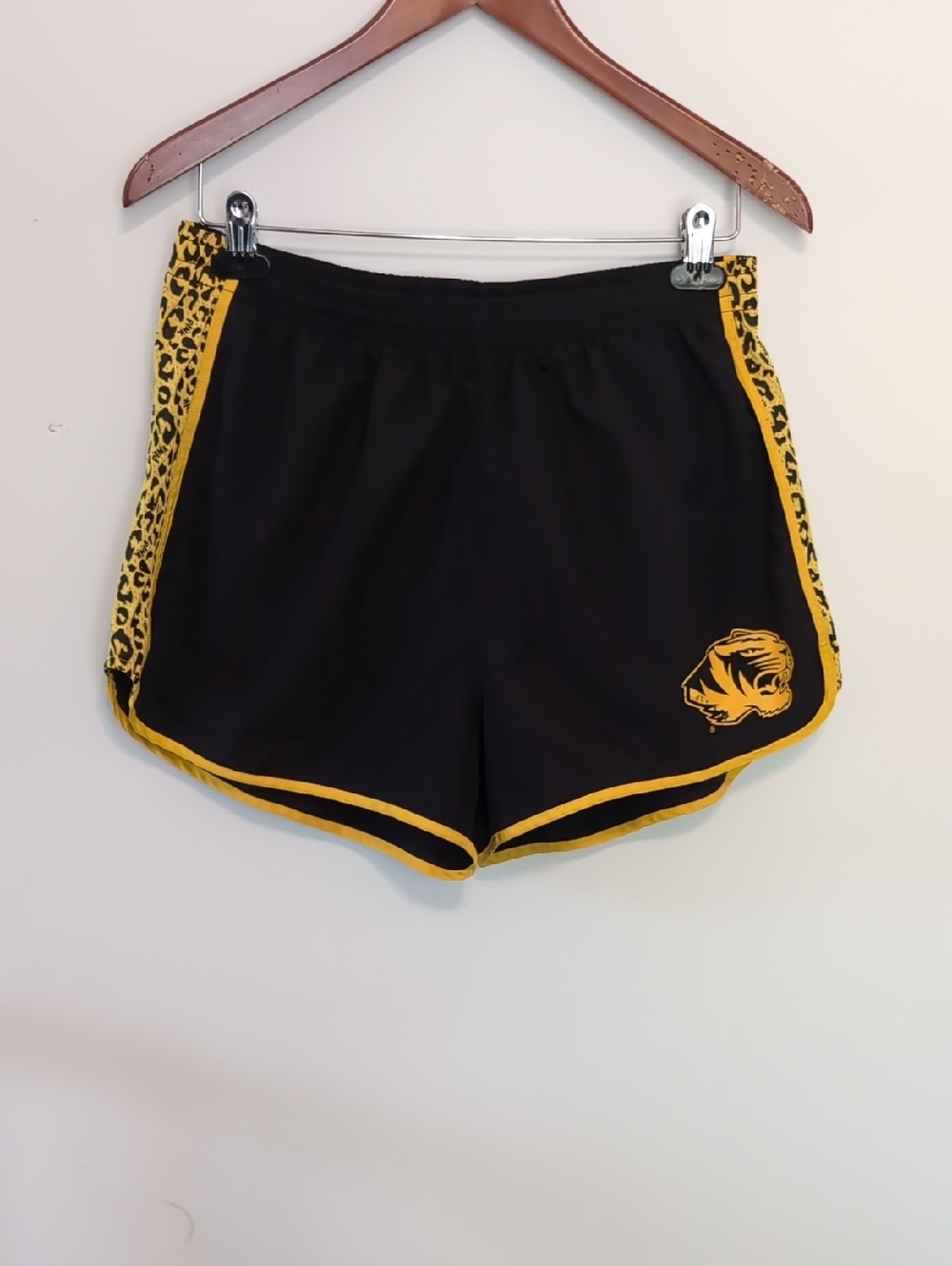 Victoria's Secret Pink Black Missouri Tigers Running Shorts Size Large